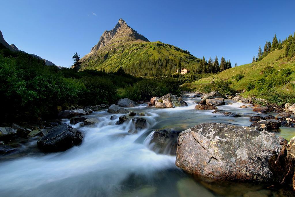 Posthotel Strengen Am Arlberg Exteriör bild