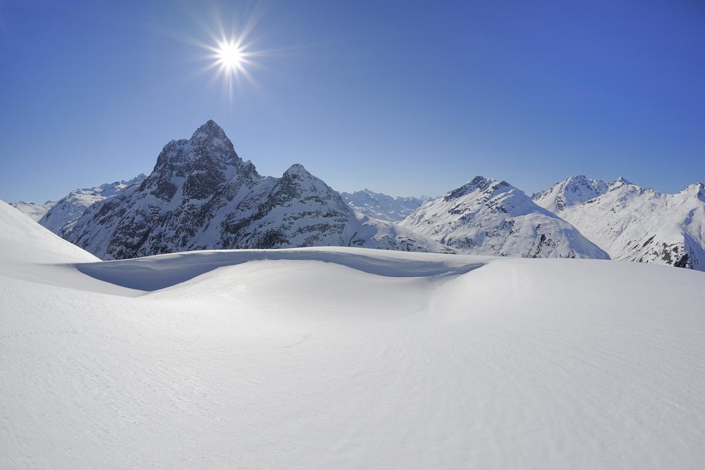 Posthotel Strengen Am Arlberg Exteriör bild